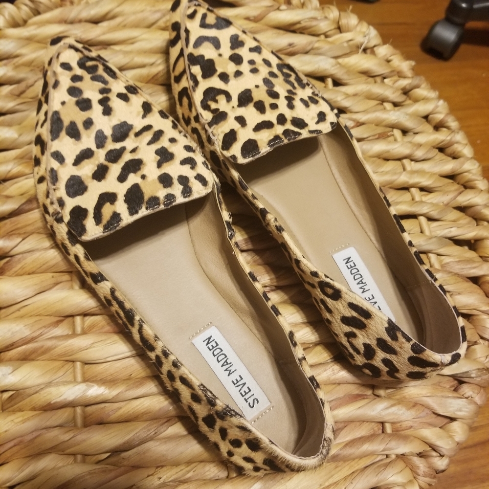 Steve madden feather leopard loafers